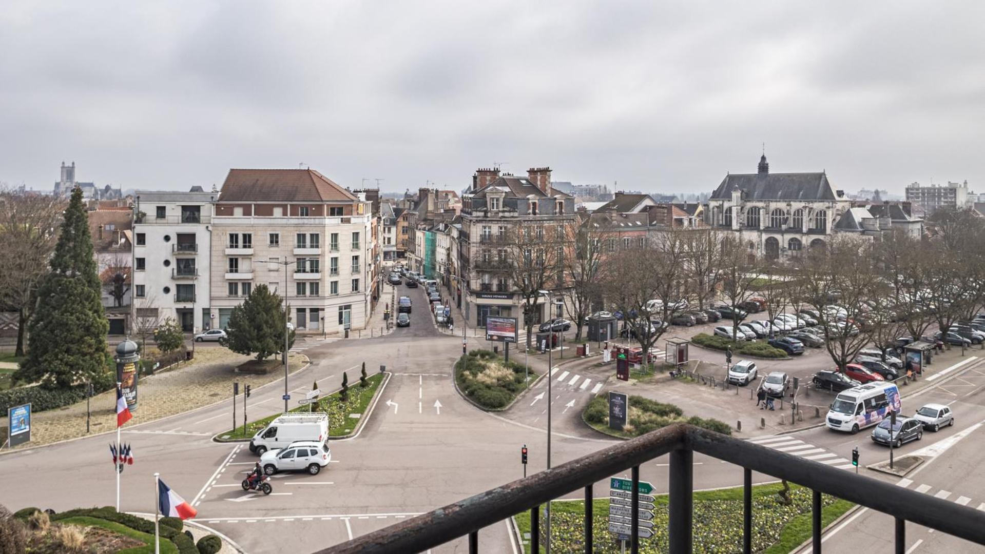 Le Balcon Troyen - Proche Hypercentre - 4 Pers. Apartment Troyes Exterior photo